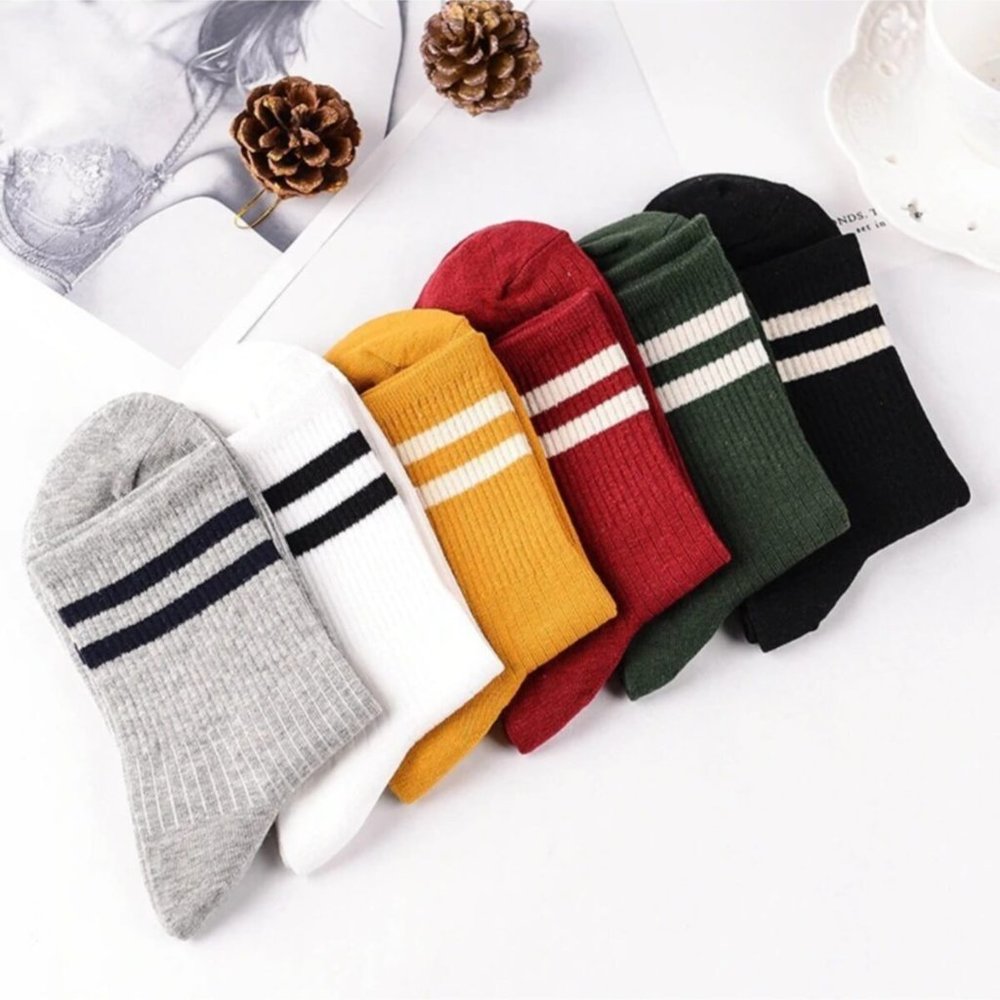 6 Pairs Woman Socks Over The Calf 7.5 -9.5